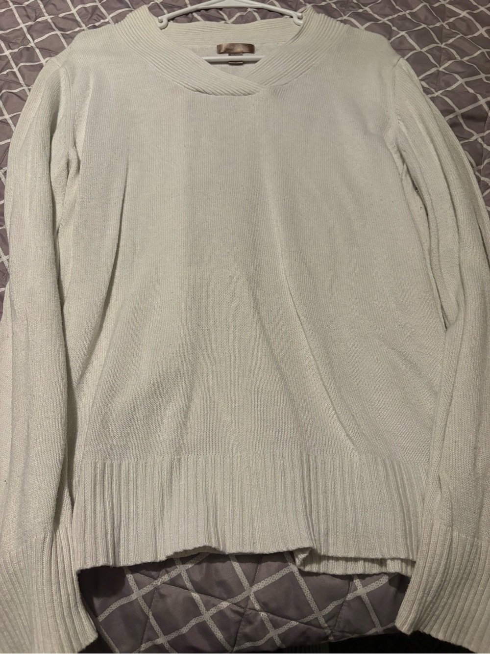 White Stag Women's Light Cream Crewneck Sweater - Classic Knit